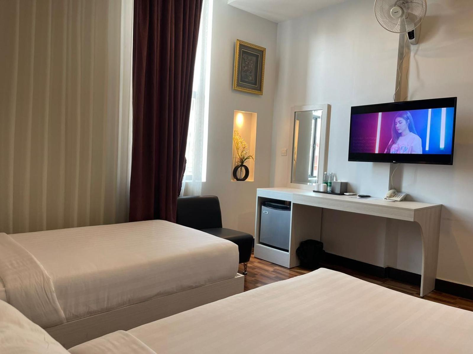 De Hotel Phnom Penh Dış mekan fotoğraf