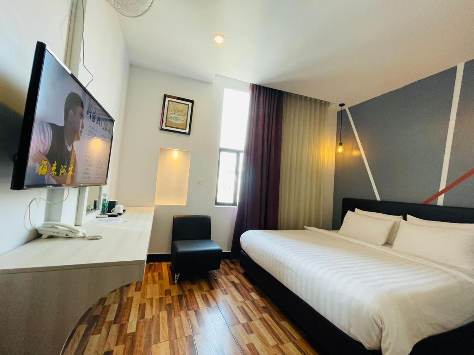 De Hotel Phnom Penh Dış mekan fotoğraf