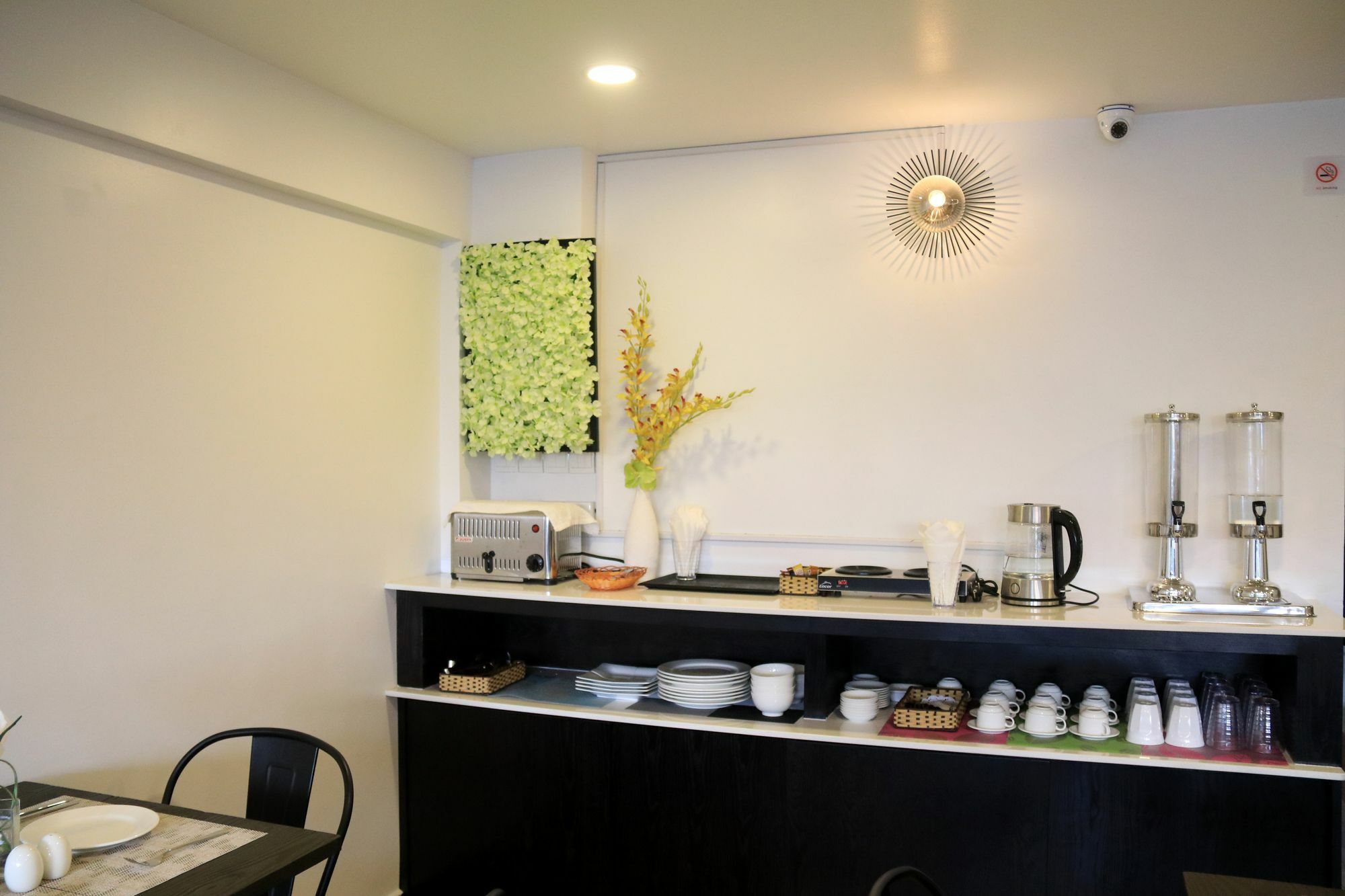 De Hotel Phnom Penh Dış mekan fotoğraf